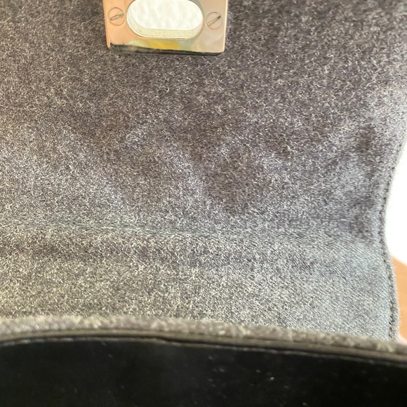 NEIMAN MARCUS VINTAGE GRAY QUILTED SHOULDER OR CR0SSBODY BAG - Picture 8 of 8